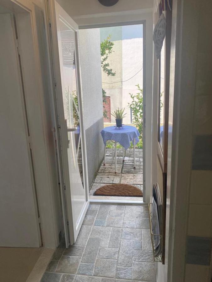 Domuskova Apartment Podstrana Bagian luar foto