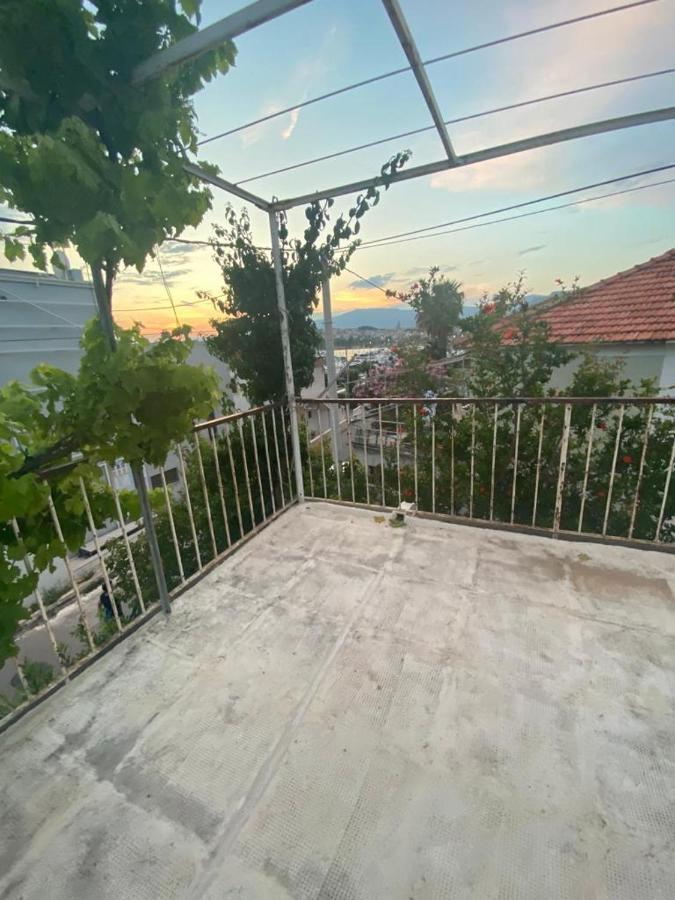 Domuskova Apartment Podstrana Bagian luar foto